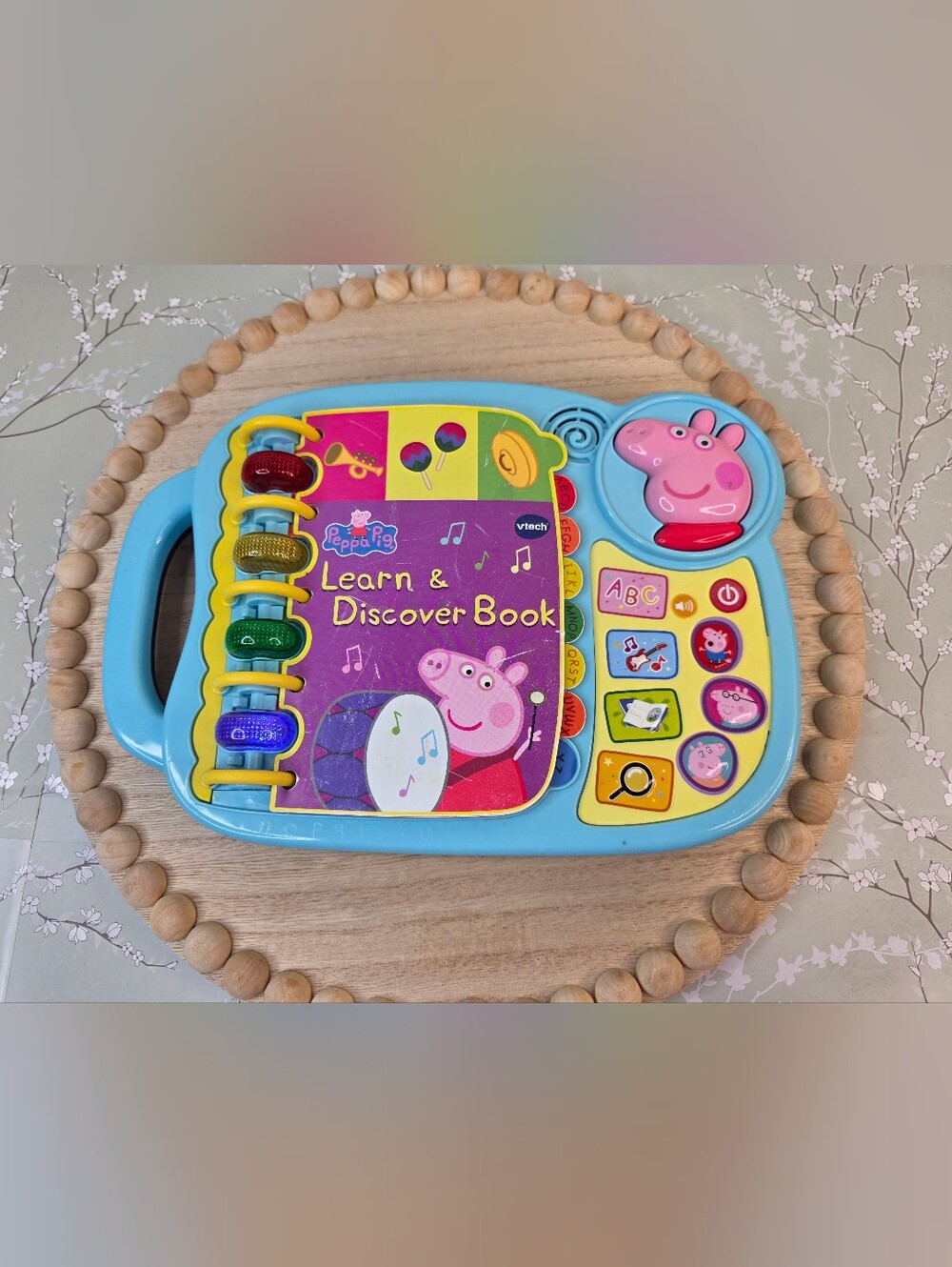 Peppa Pig Learn & Discover Book